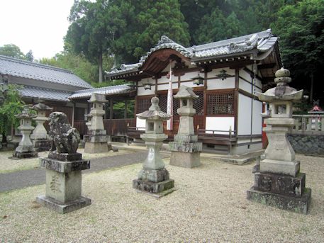 十二柱神社拝殿