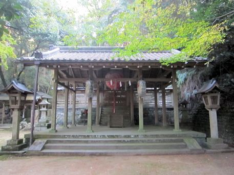 下津尾社拝殿