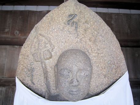 太子道の地蔵石像
