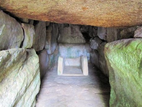 烏土塚古墳の横穴式石室