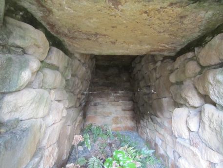 西峠古墳の横穴式石室