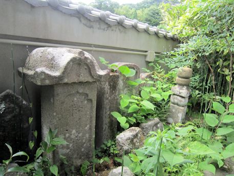 正定寺の墓石