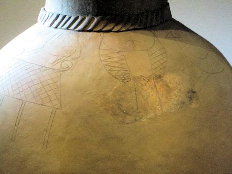 唐古鍵遺跡の絵画土器