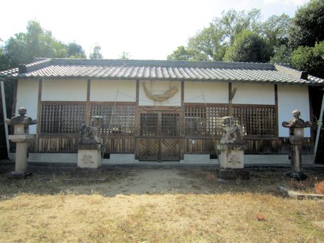 鳥坂神社拝殿