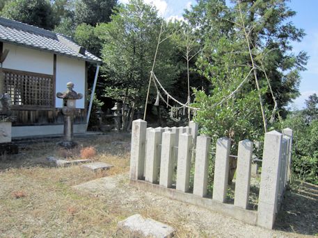 鳥坂神社の神籬