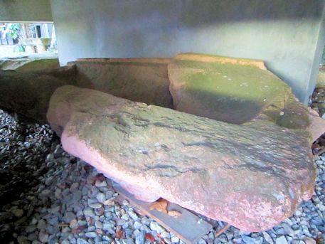 ミロク谷石棺